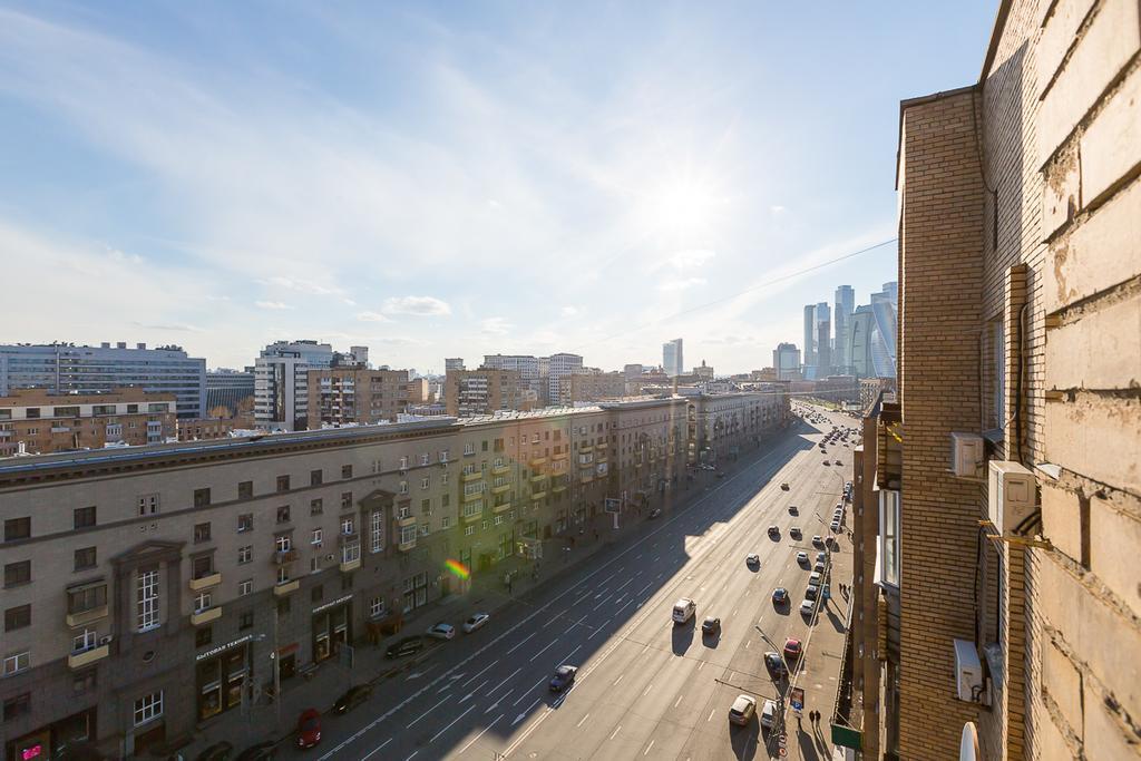 Горизонт москва. В центре этого города в Москве. Центр Киева сейчас фото. Переулок Горизонт. Москва Киев картинка.